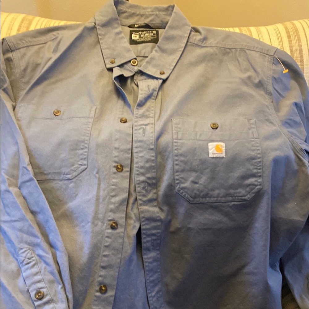 BNWOT Carhartt Men's Rugged Flex Shirt
Long Sleeves & Relaxed Fit